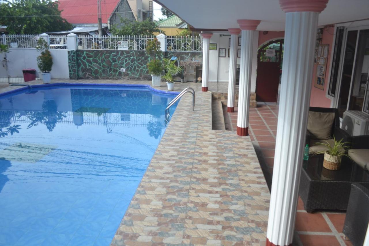 Villa Prescilla Dumaguete City Exteriör bild