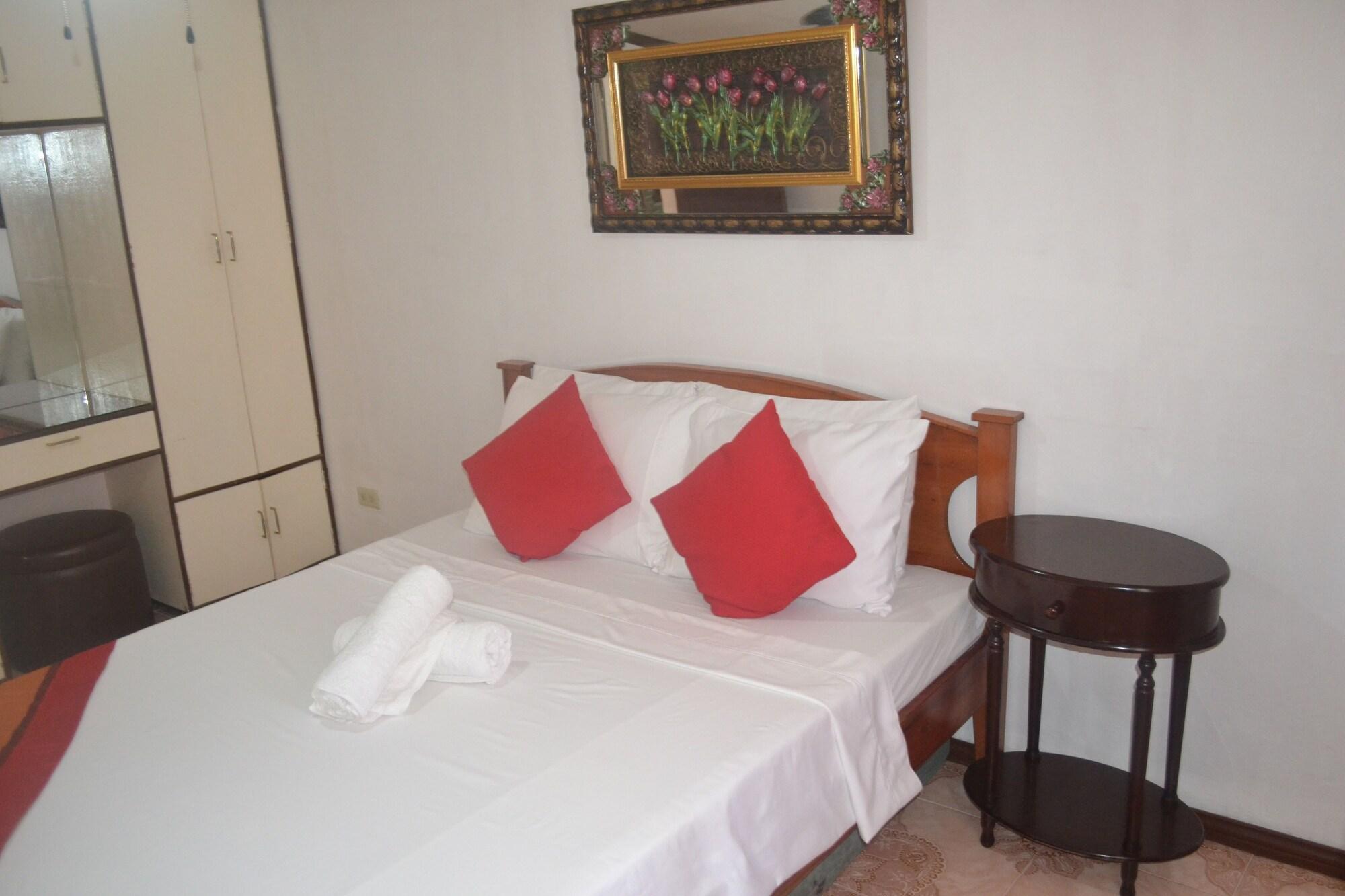 Villa Prescilla Dumaguete City Exteriör bild