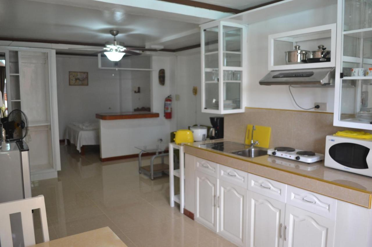 Villa Prescilla Dumaguete City Exteriör bild