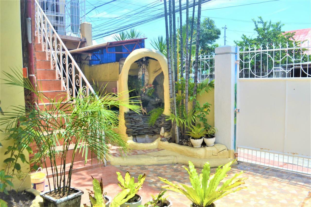 Villa Prescilla Dumaguete City Exteriör bild