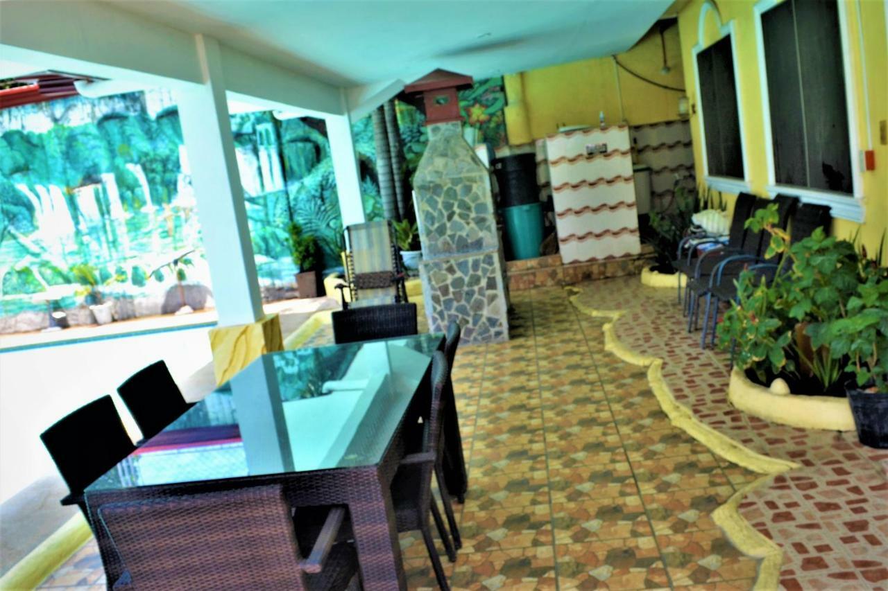 Villa Prescilla Dumaguete City Exteriör bild